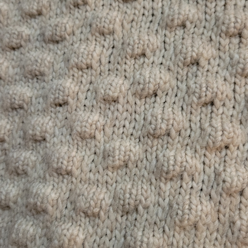 Women's Knit Vest with Faux Fur Collar - Picture 8 of 9